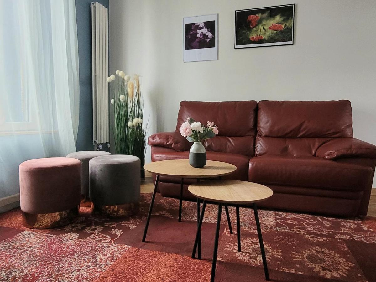Appartements Cdg Joigny Exterior foto