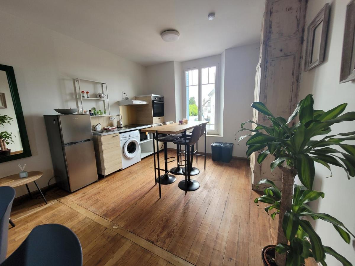 Appartements Cdg Joigny Exterior foto