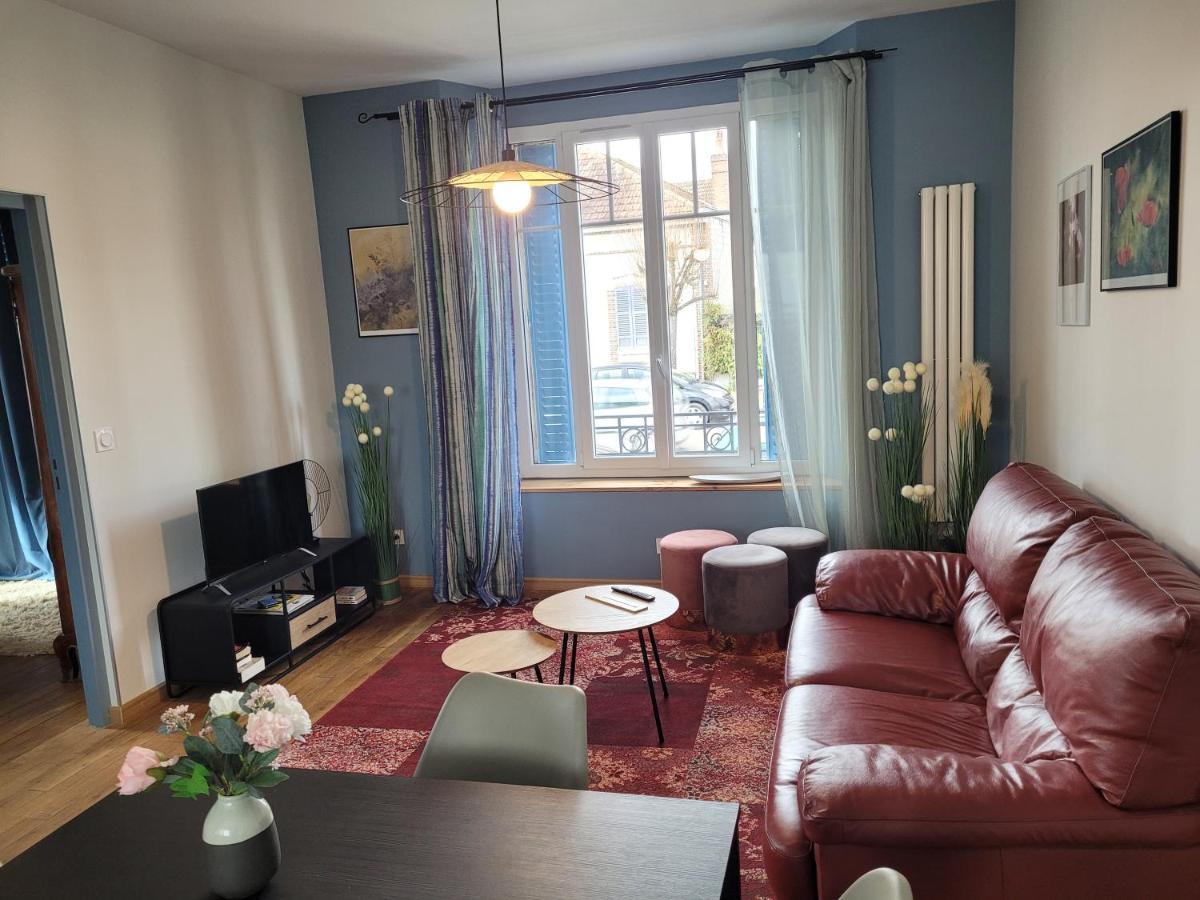 Appartements Cdg Joigny Exterior foto